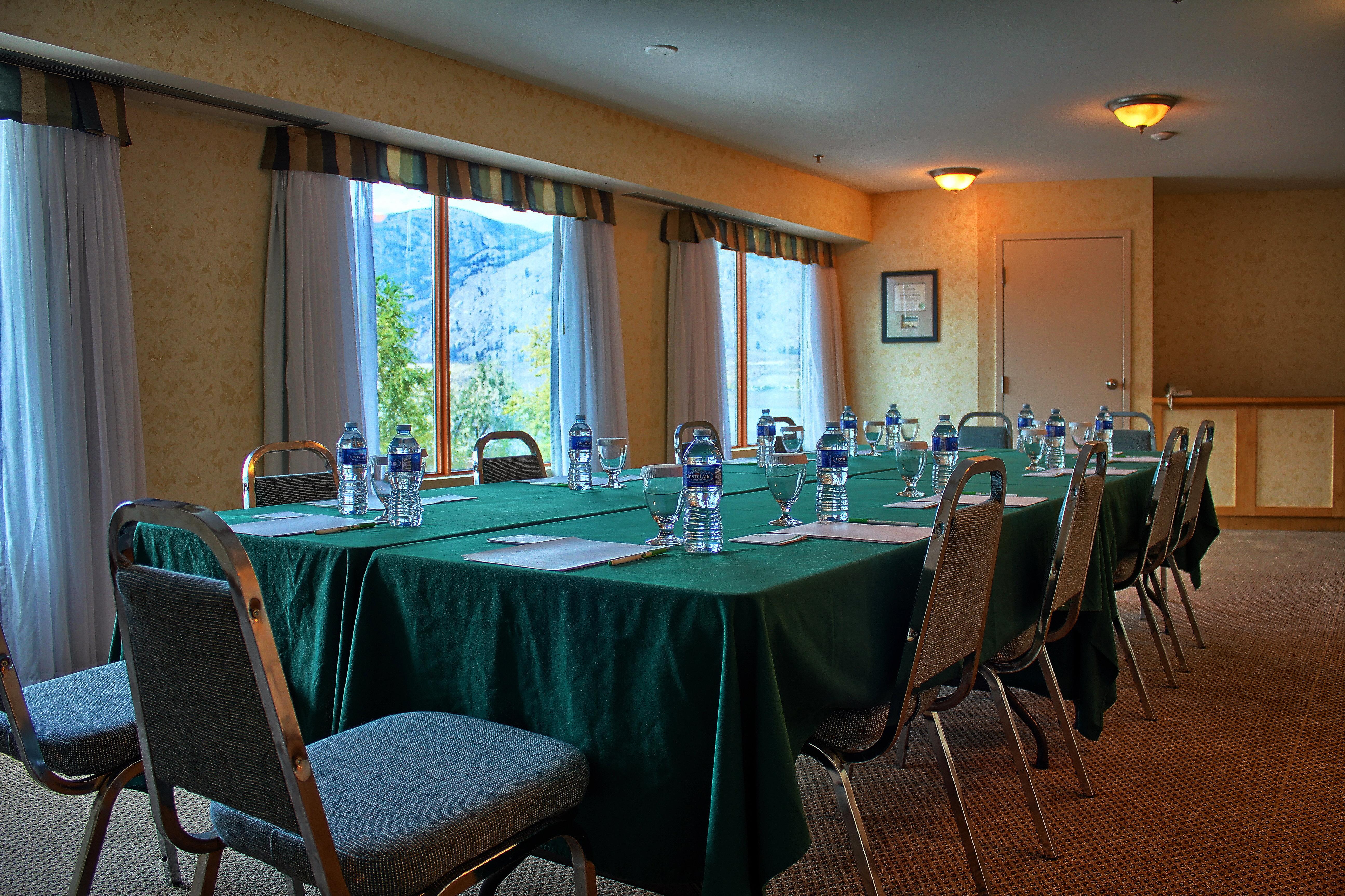 Holiday Inn Hotel & Suites Osoyoos By Ihg Εξωτερικό φωτογραφία